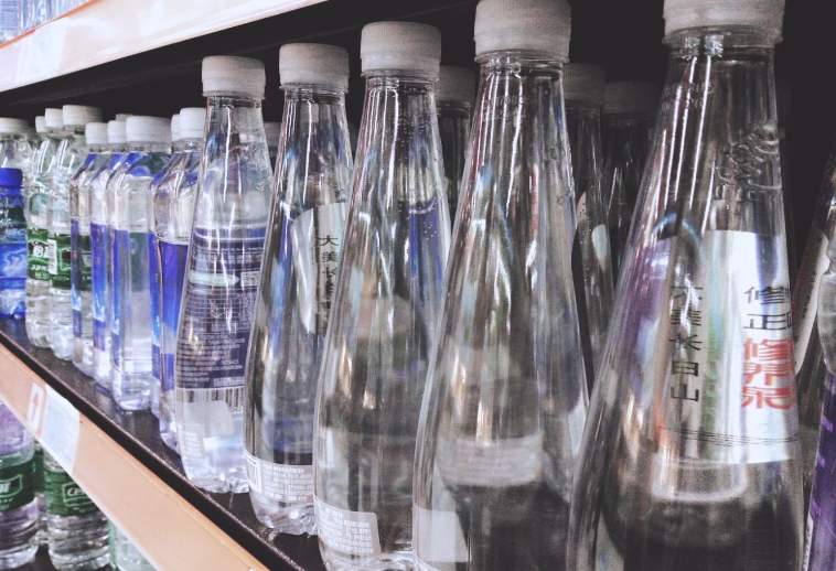 山川紀飲用水項目一期開業(yè)投產(chǎn)