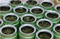 敦煌市沙州鎮(zhèn)市場(chǎng)監(jiān)督管理所開(kāi)展節(jié)前茶葉市場(chǎng)專(zhuān)項(xiàng)檢查